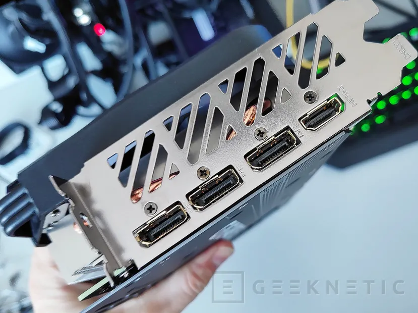 Geeknetic GIGABYTE NVIDIA GeForce RTX 4070 Ti Gaming OC 12G Review 13