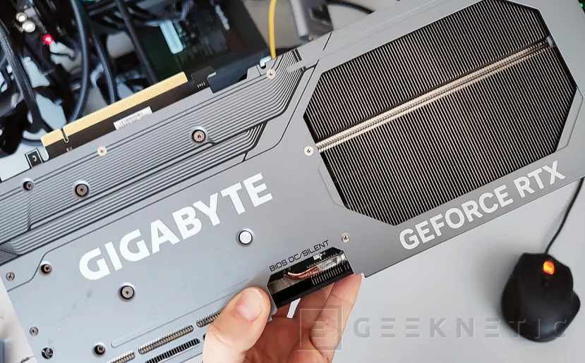 Geeknetic GIGABYTE NVIDIA GeForce RTX 4070 Ti Gaming OC 12G Review 3