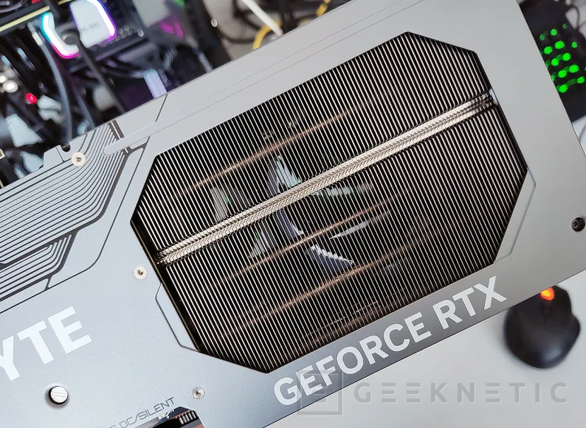 Geeknetic GIGABYTE NVIDIA GeForce RTX 4070 Ti Gaming OC 12G Review 16