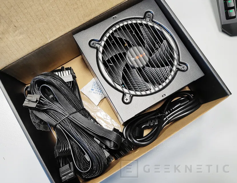 Geeknetic be quiet! Pure Power 12 M 1000W Review 2