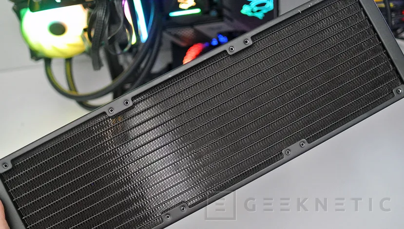 Geeknetic Haz tu PC aún más silencioso con refrigeraciones líquidas be quiet! 7