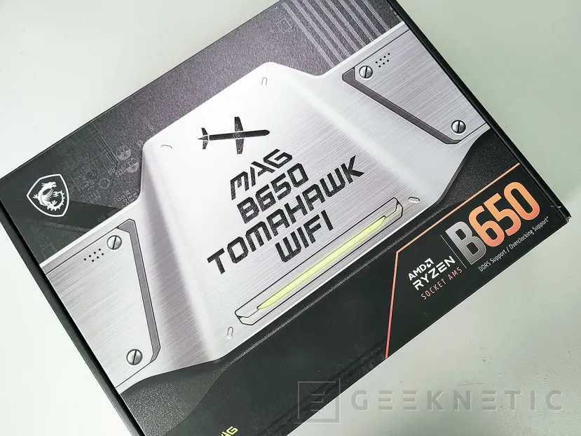 Geeknetic MSI MAG B650 TOMAHAWK WIFI Review 1