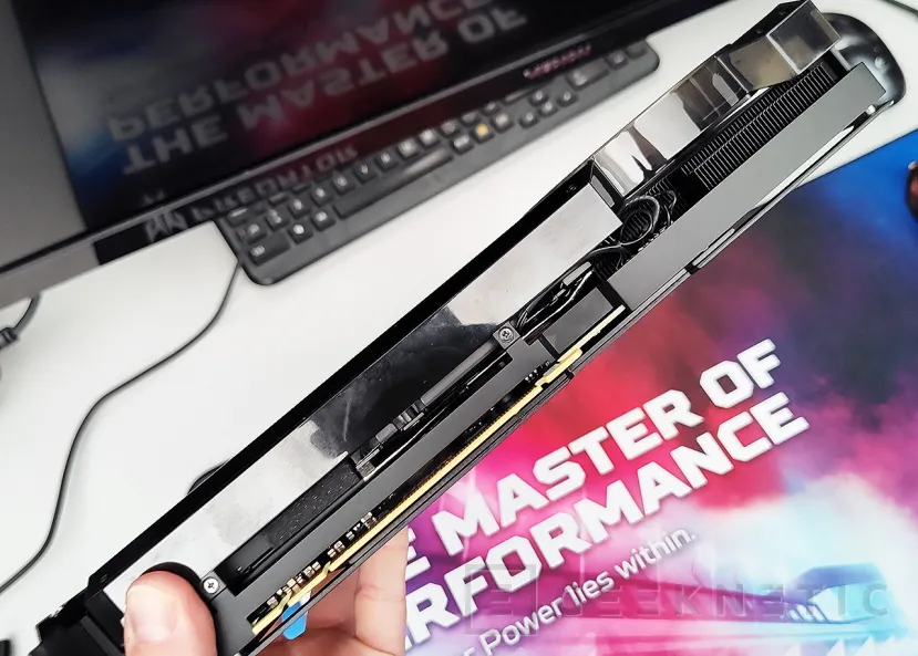 Geeknetic Acer Predator BIFROST ARC A770 OC Review 11