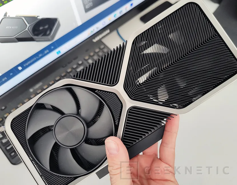 Geeknetic NVIDIA GeForce RTX 4070 Founders Edition Review 4