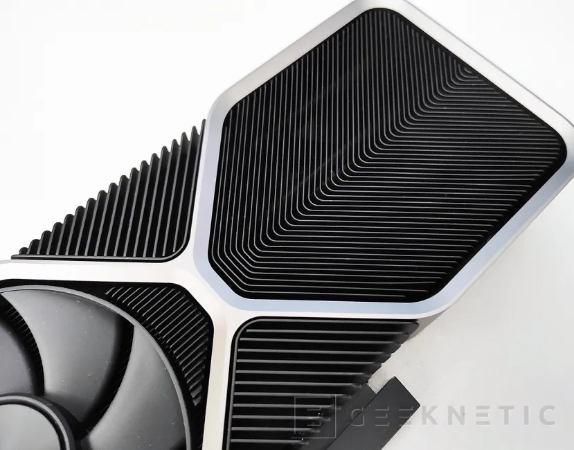 Geeknetic NVIDIA GeForce RTX 4070 Founders Edition Review 12