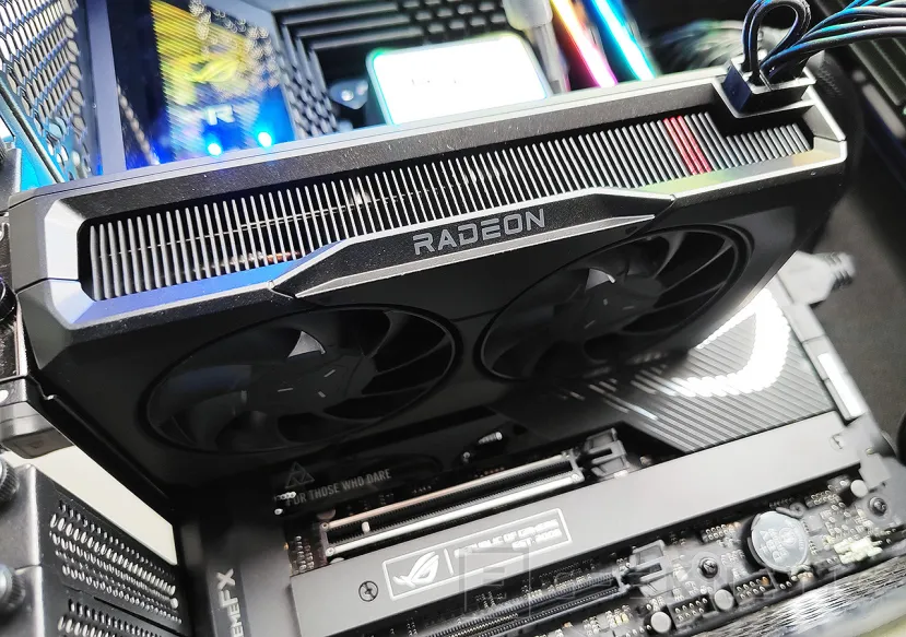 Geeknetic AMD Radeon RX 7600 8GB Review 13