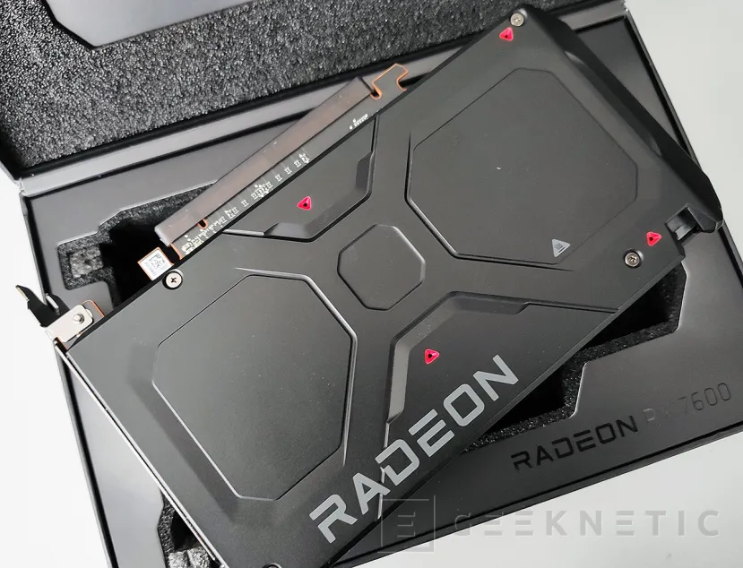 Geeknetic AMD Radeon RX 7600 8GB Review 3