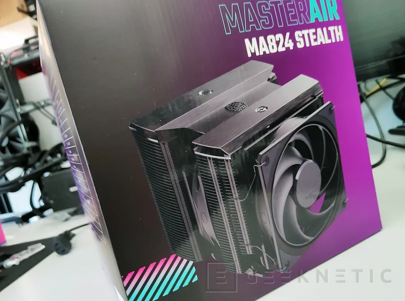 Geeknetic Cooler Master MASTERAIR MA824 STEALTH Review 1