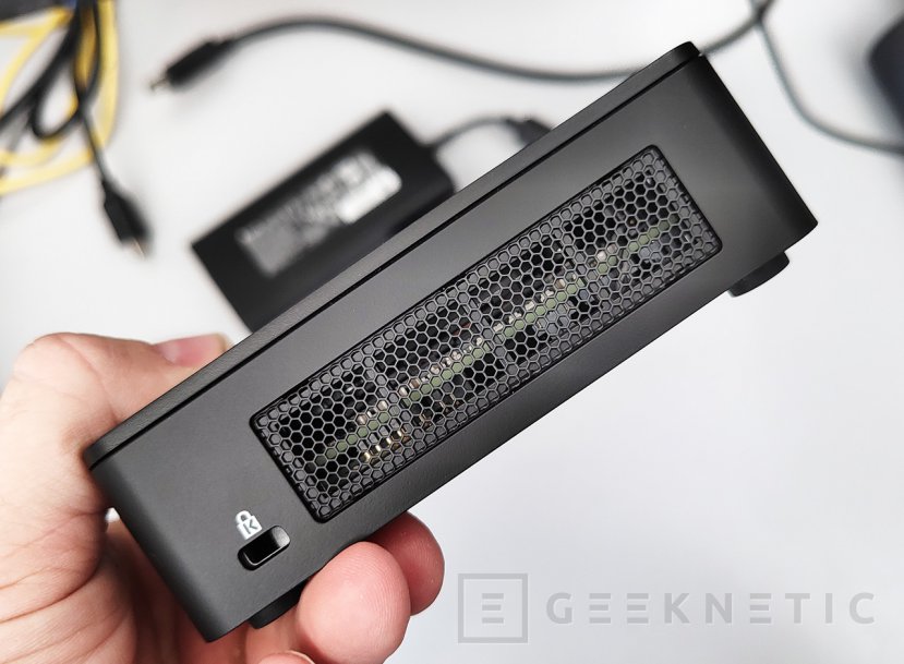 Intel NUC 13 Pro kit NUC13ANKi7 Review [Análisis Completo en Español]