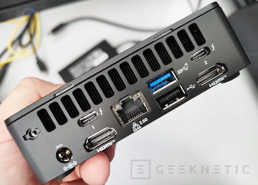 Geeknetic Intel NUC 13 Pro kit NUC13ANKi7 Review 10