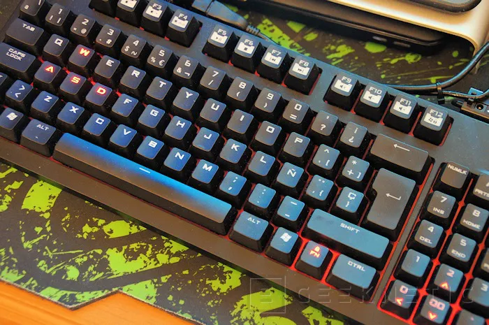 Teclado y ratón gaming vs. teclado y ratón tradicionales: cuáles son las  diferencias y en qué fijarse