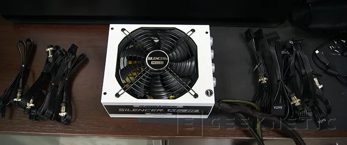 Geeknetic OCZ PC Power & Cooling Silencer Mark III 750w 2