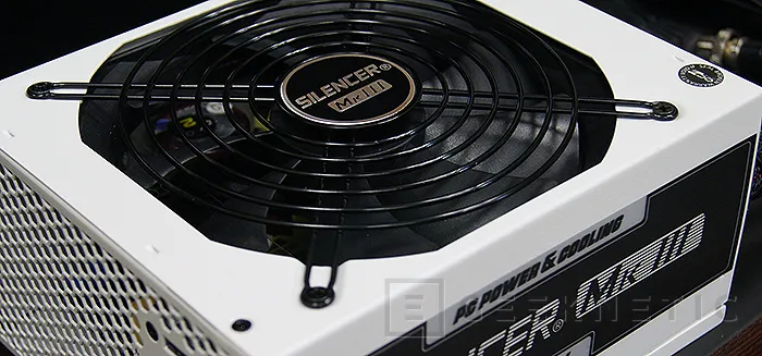 Geeknetic OCZ PC Power & Cooling Silencer Mark III 750w 10