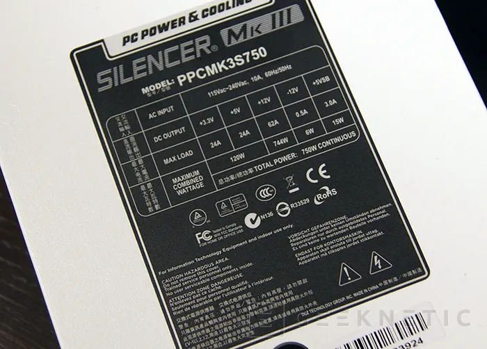 Geeknetic OCZ PC Power & Cooling Silencer Mark III 750w 3