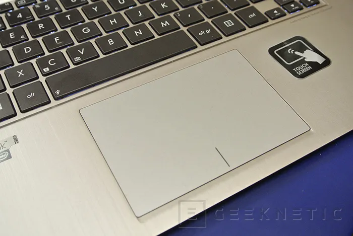 Geeknetic ASUS Zenbook Touch UX31A 10