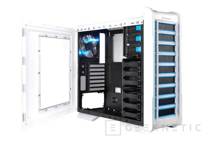 Geeknetic Thermaltake  Chaser A31 Snow Edition 3