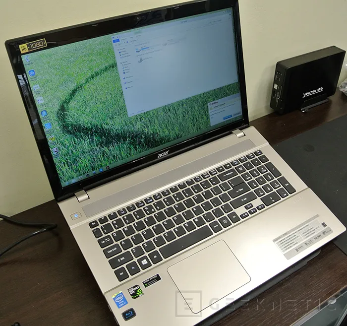 Geeknetic Acer Aspire V3-722G. Geforce GTX 760M 1