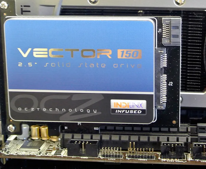 Geeknetic OCZ Vector 150 240GB 10