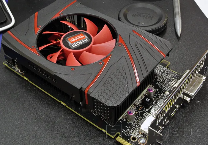 Geeknetic AMD Radeon R7 260 3