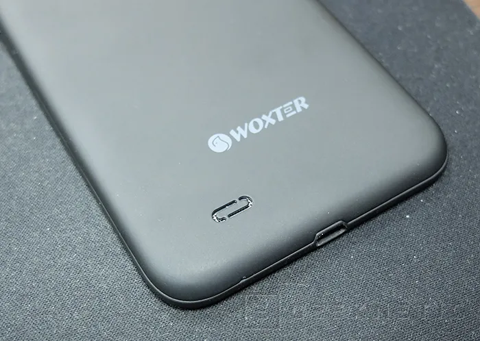Geeknetic Woxter Zielo S10. El Smartphone de solo 6.7mm de espesor 3