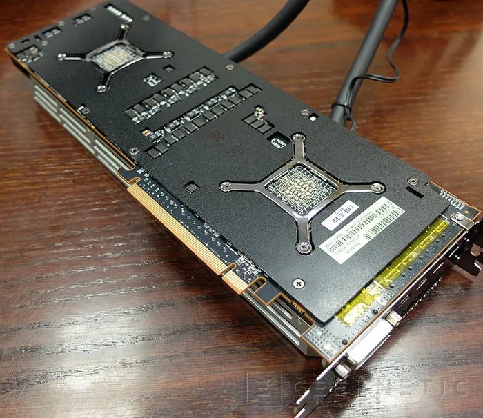 Geeknetic AMD Radeon R9 295X2. Proyecto Hydra 11