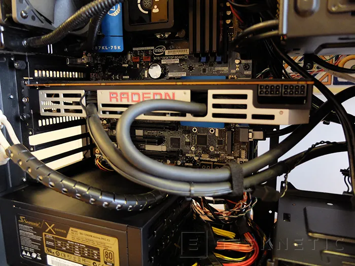 Geeknetic AMD Radeon R9 295X2. Proyecto Hydra 15