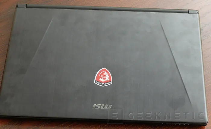 Geeknetic Portatil Gaming ultraligero MSI GS60 Ghost 12