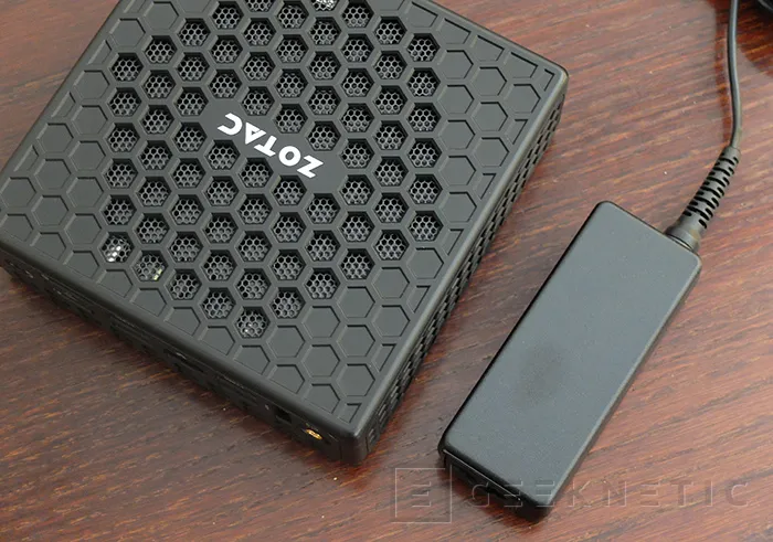 Geeknetic Zotac Zbox CI540 nano. El HTPC &quot;Fanless&quot; compacto. 7