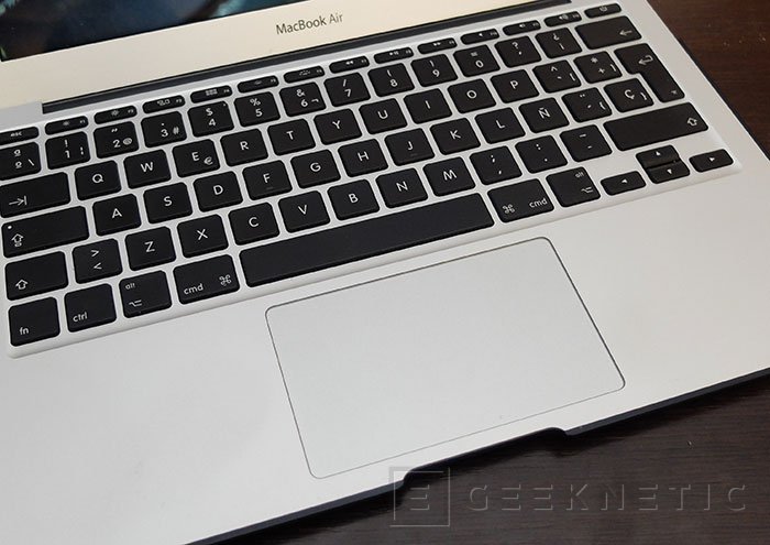 Apple Macbook Air 11” Early 2014 [Análisis Completo en Español]