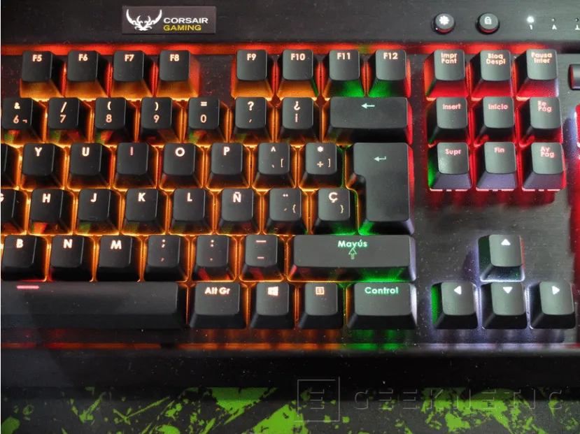 Geeknetic Corsair K70 RGB Gaming Mechanical Keyboard 16