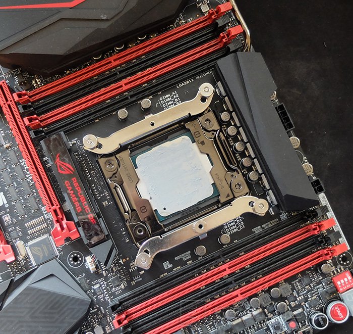ASUS Rampage V Extreme/U3.1 Motherboard BIOS Chip – Pre-Programmed, New