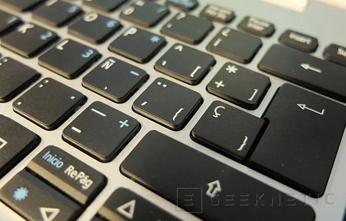 Geeknetic Acer Aspire Switch 10 11