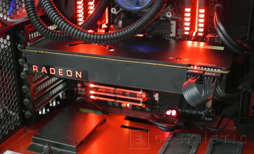 Geeknetic AMD Radeon RX Vega 64 Black Edition  17