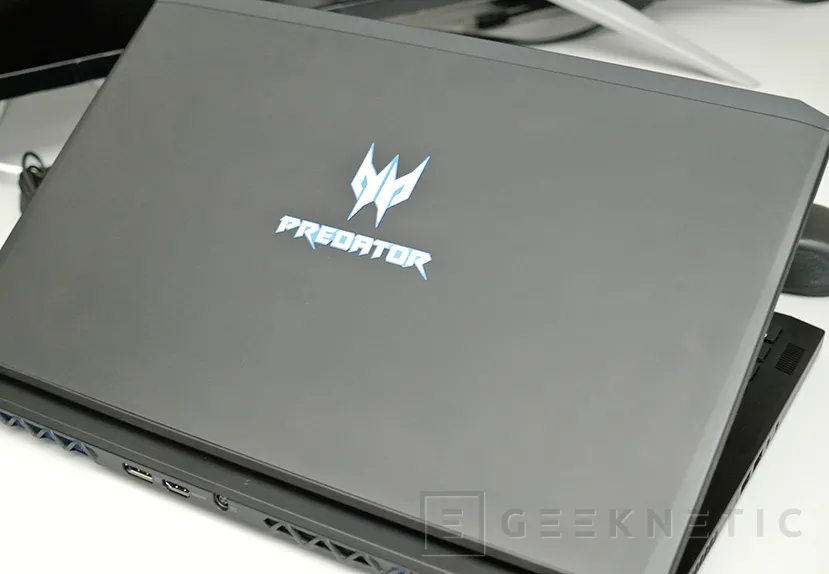 Geeknetic Acer Predator Triton 700 18
