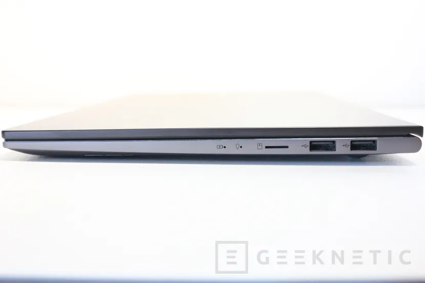 Geeknetic ASUS Vivobook S14 S433EA Review 5