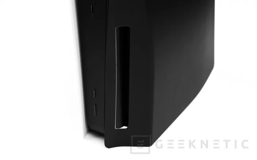 Geeknetic dbrand cancela los pedidos de las skins para PlayStation 5 debido a la dificultad de instalación 1