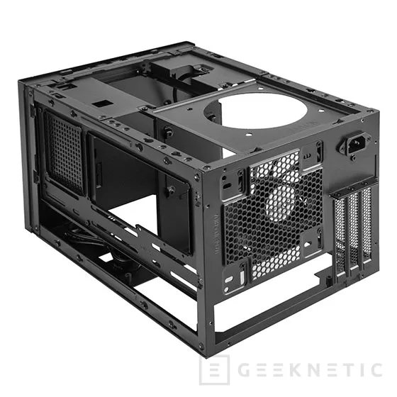 Geeknetic La pequeña caja SilverStone SUGO 15 admite placas Mini-ITX, fuentes ATX y refrigeración líquida 1