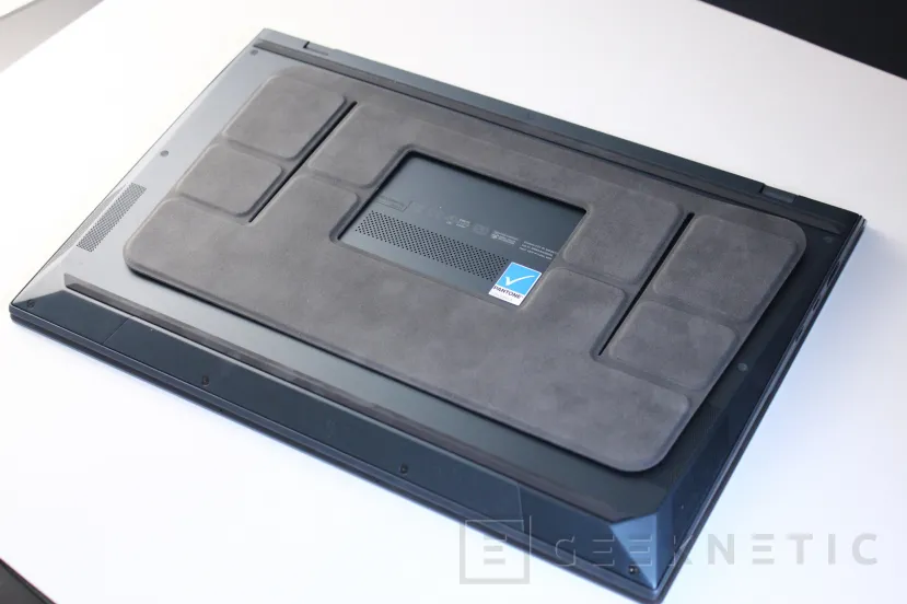 Portatil Asus UX482 Zenbook Dou Doble Pantalla Intel Core i7 SSD