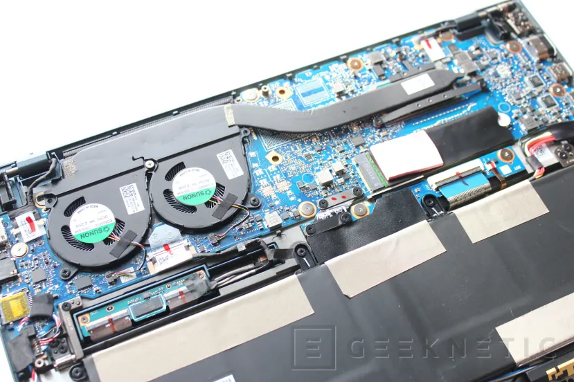 Geeknetic ASUS ZenBook Duo UX482E Review 12