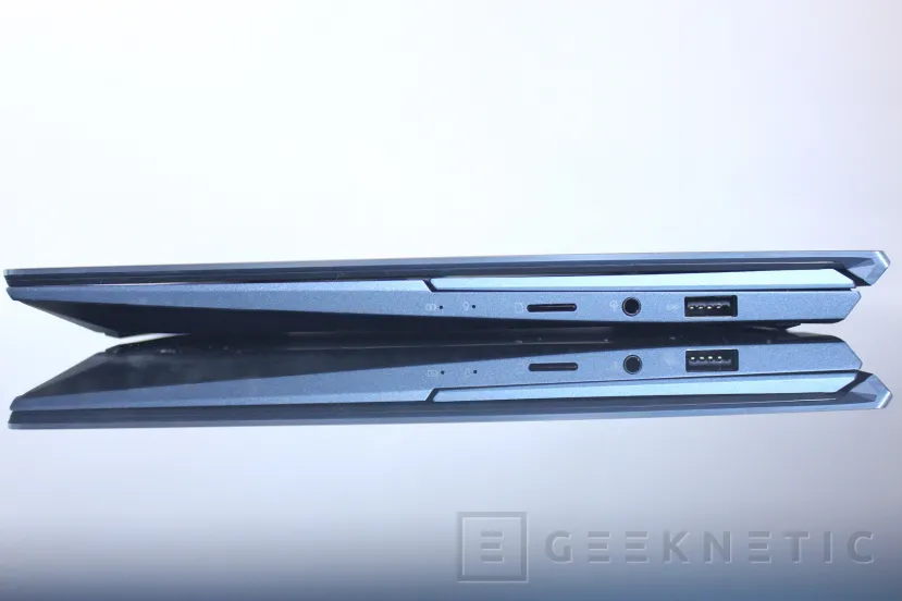 Geeknetic ASUS ZenBook Duo UX482E Review 3