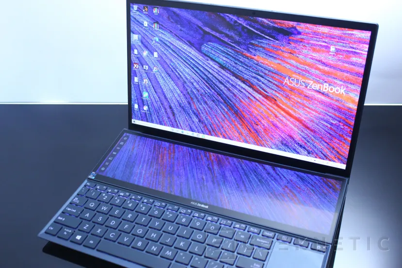 Geeknetic ASUS ZenBook Duo UX482E Review 1