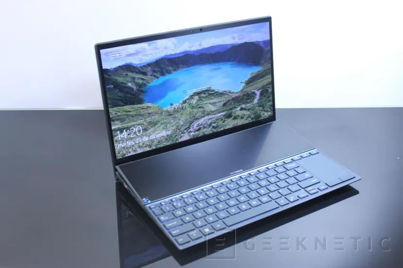 Geeknetic ASUS ZenBook Duo UX482E Review 6