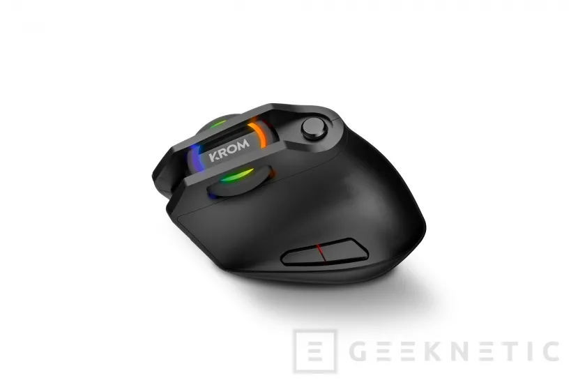 Geeknetic Krom KAOX, un ratón gaming ergonómico en formato vertical con iluminación RGB 2