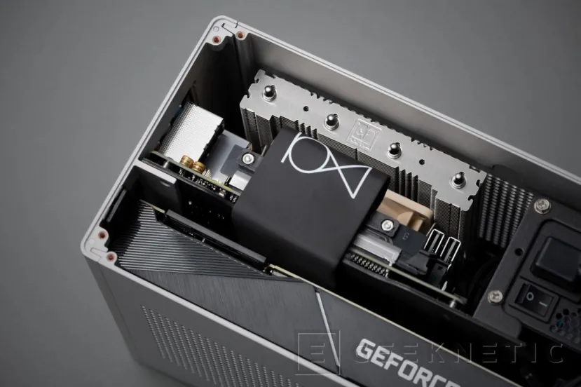 Geeknetic Noctua personaliza su disipador NH-L12 de perfil bajo para adaptarlo a la caja Mini-ITX Louqe Ghost S1 3