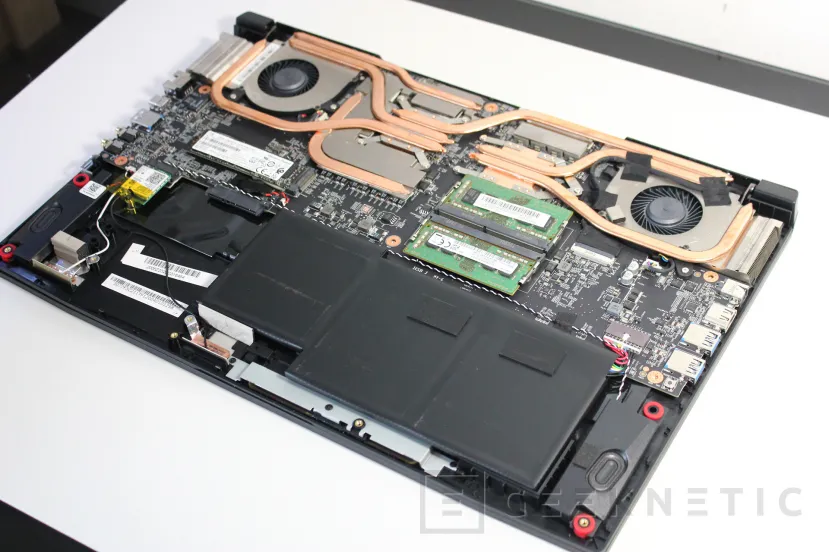 Geeknetic MSI Bravo 17 A4DDK Review 13