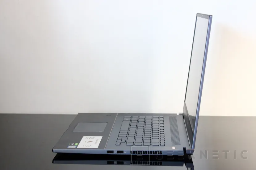 Geeknetic ASUS ProArt StudioBook Pro 17 (W700G3T) Review 8