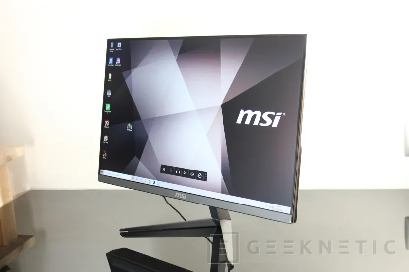 Geeknetic MSI Pro 24X 10M AiO Review 15