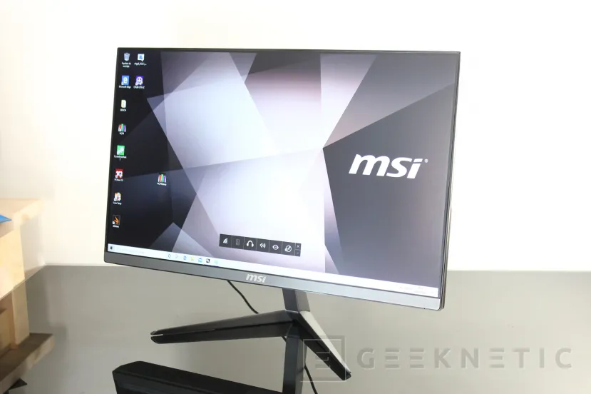 Geeknetic MSI Pro 24X 10M AiO Review 3