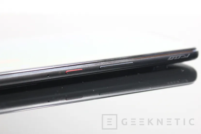 Geeknetic ASUS ROG Phone 3 Review 19
