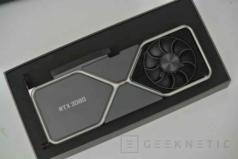 Geeknetic Ya tenemos la NVIDIA GeForce RTX 3080 y te mostramos fotos al detalle 9